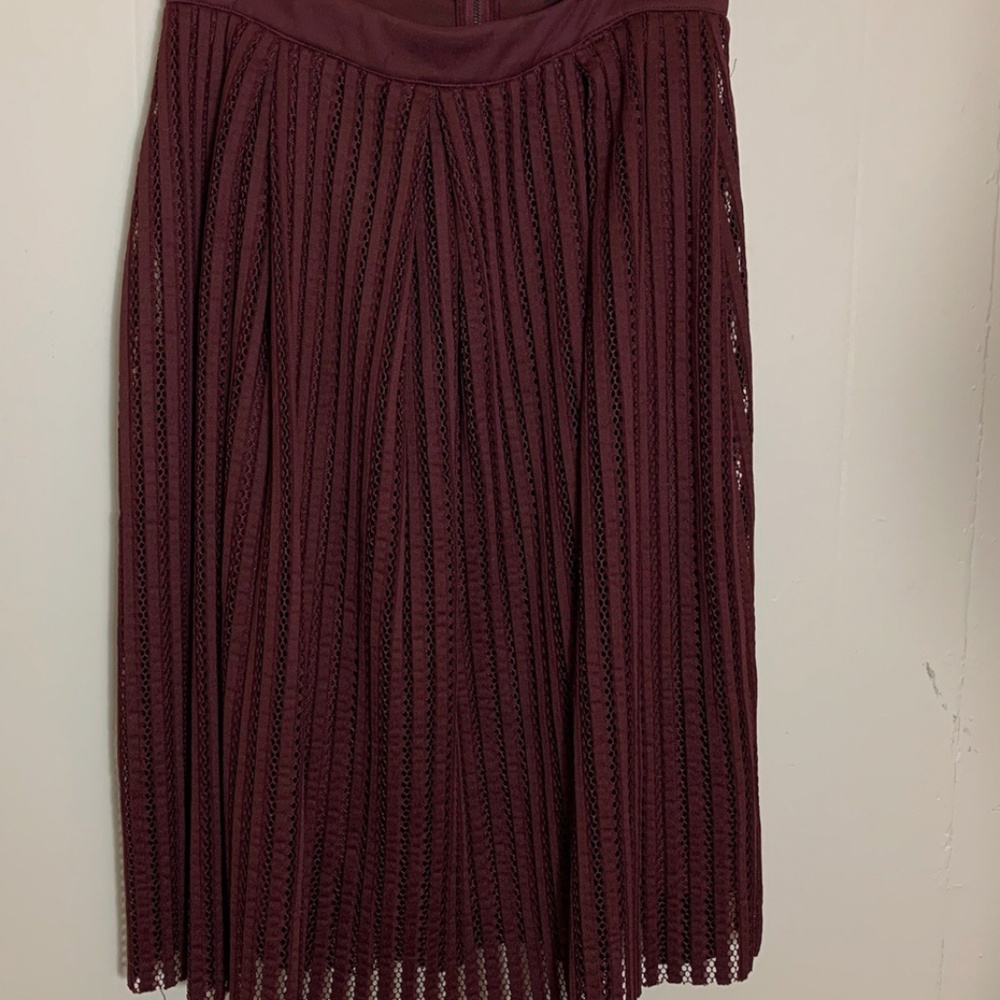 Burgandy Midi A-Line Pleated High-Waisted Skirt-- GREAT QUALITY! (Medium)